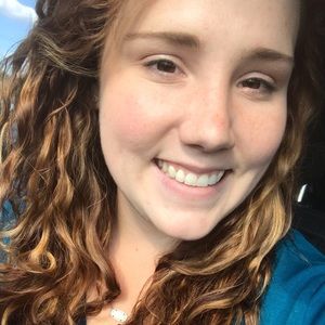 Meet your Posher, Kassandra